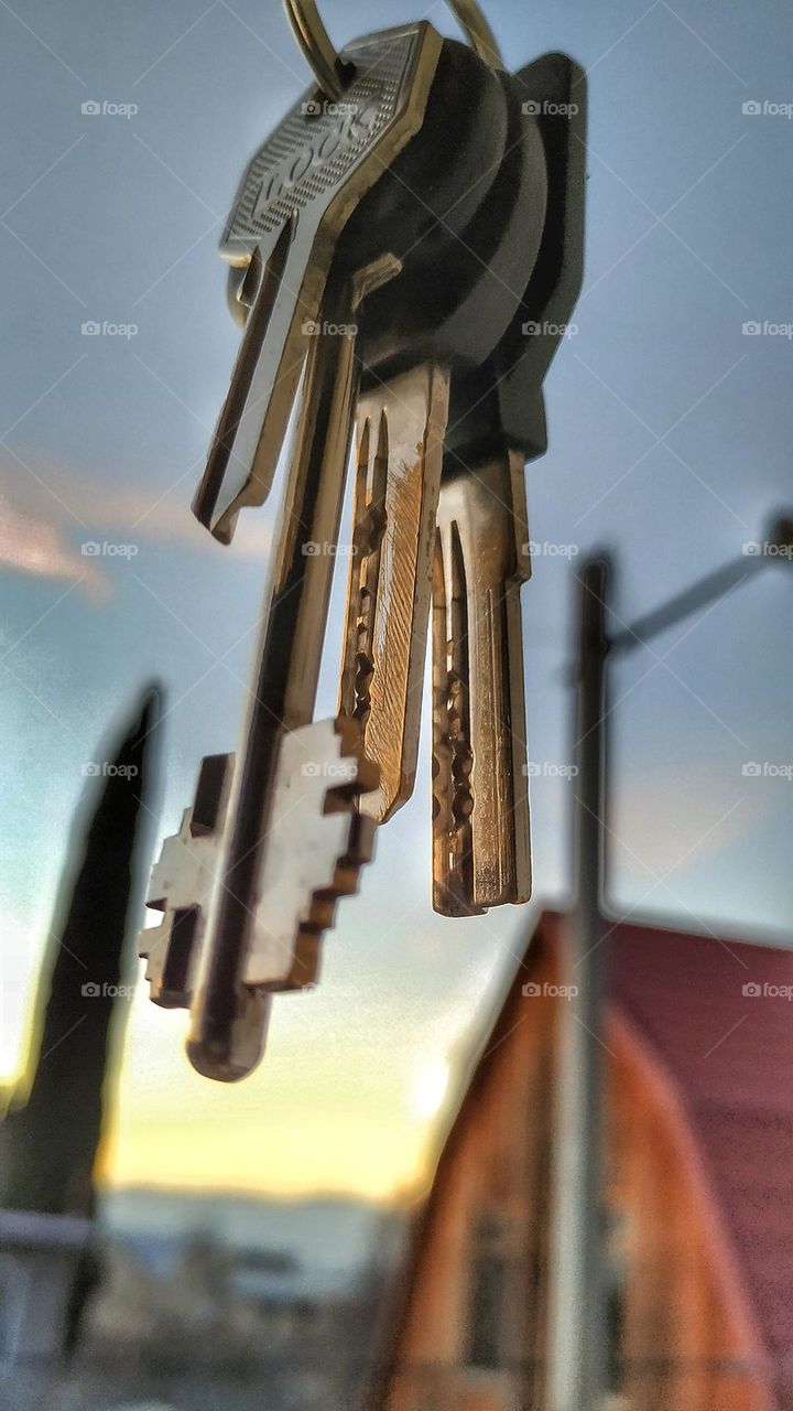 keys against the background of the sky