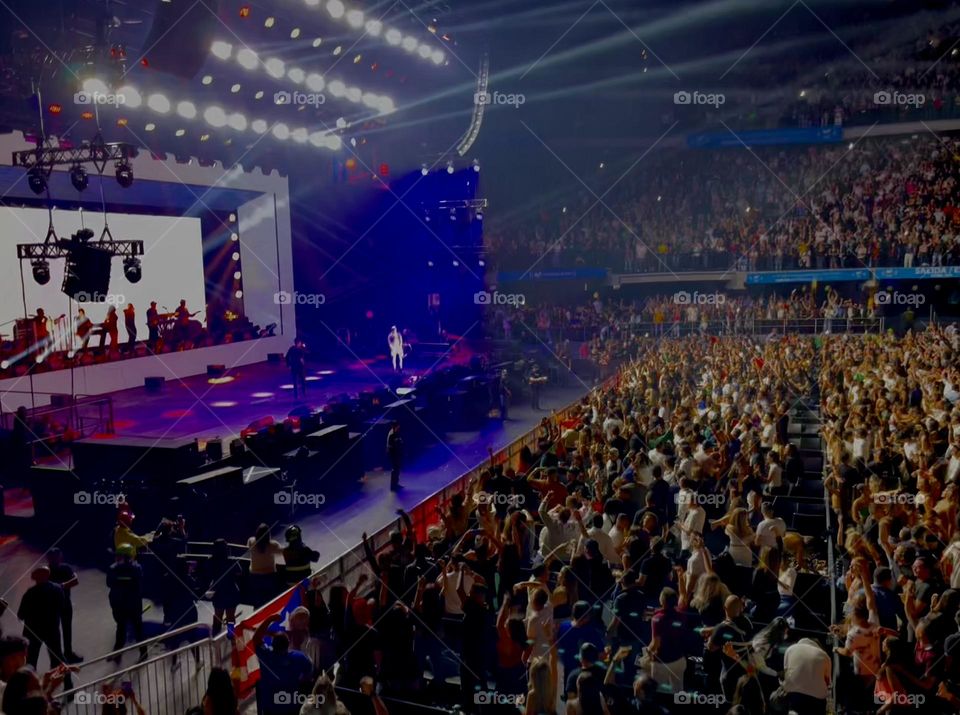 The coliseum crowded in Bogotá 