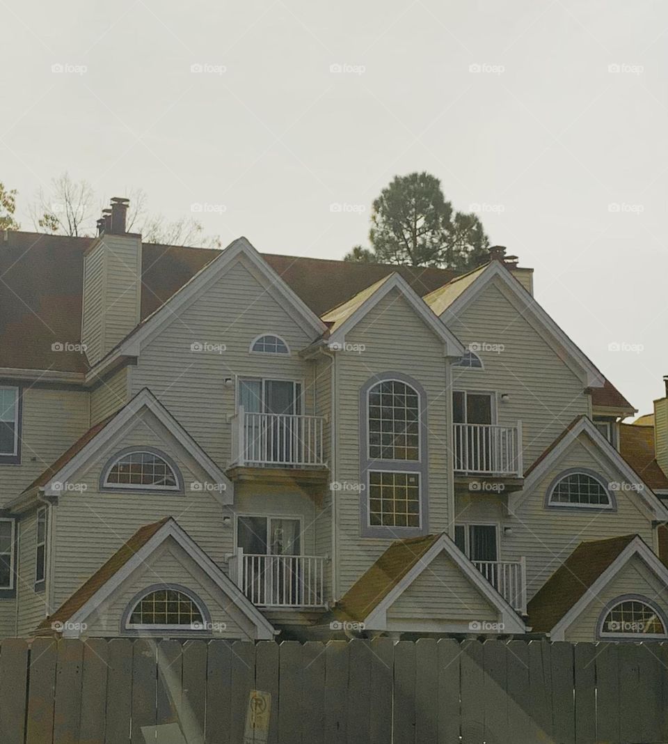 8 gables 