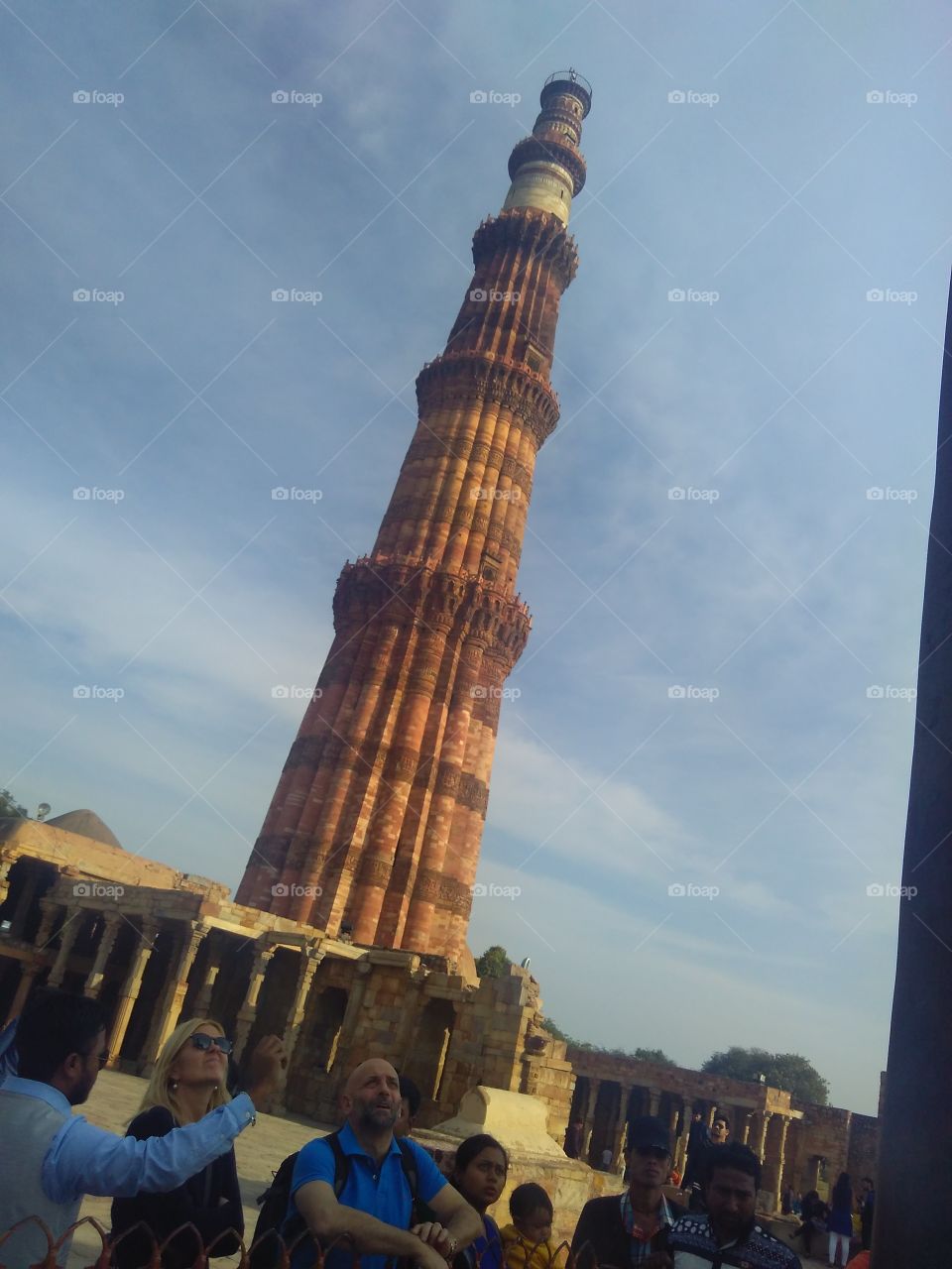 Kutub minar.. Its a historical place.. Build by kutubuddin abak.. India