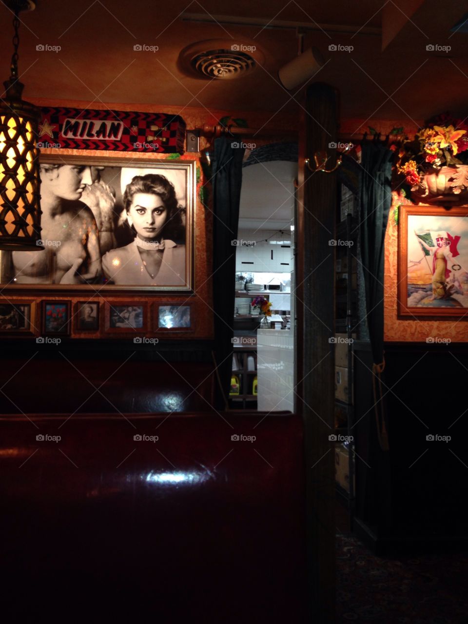 Ambiance 

Published by:
HappyBrownMonkey 