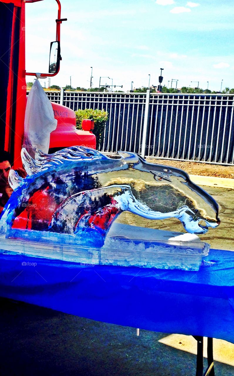 Bronco ice sculpture 
