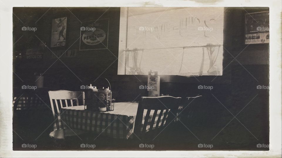 Famous Dave’s table