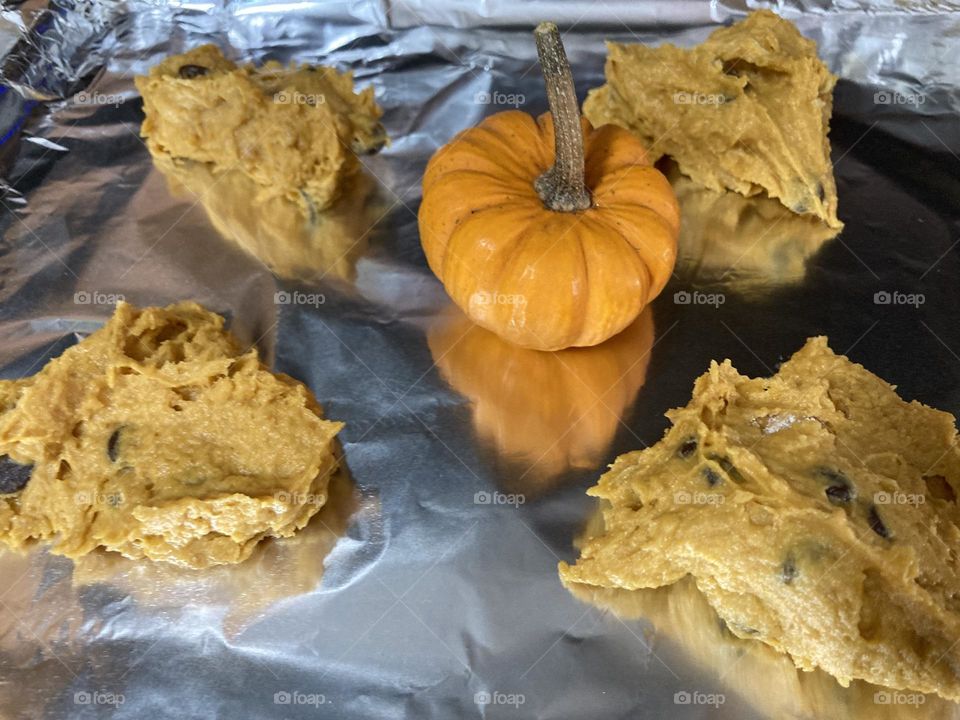 Pumpkin chocolate chip cookies and a mini pumpkin 🎃