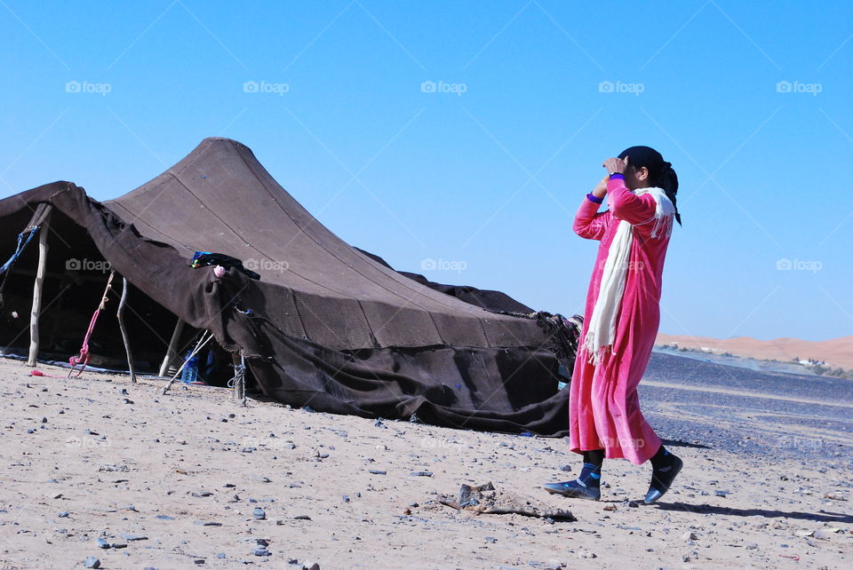 Mujer nomade, jaime, desierto del. Sahara