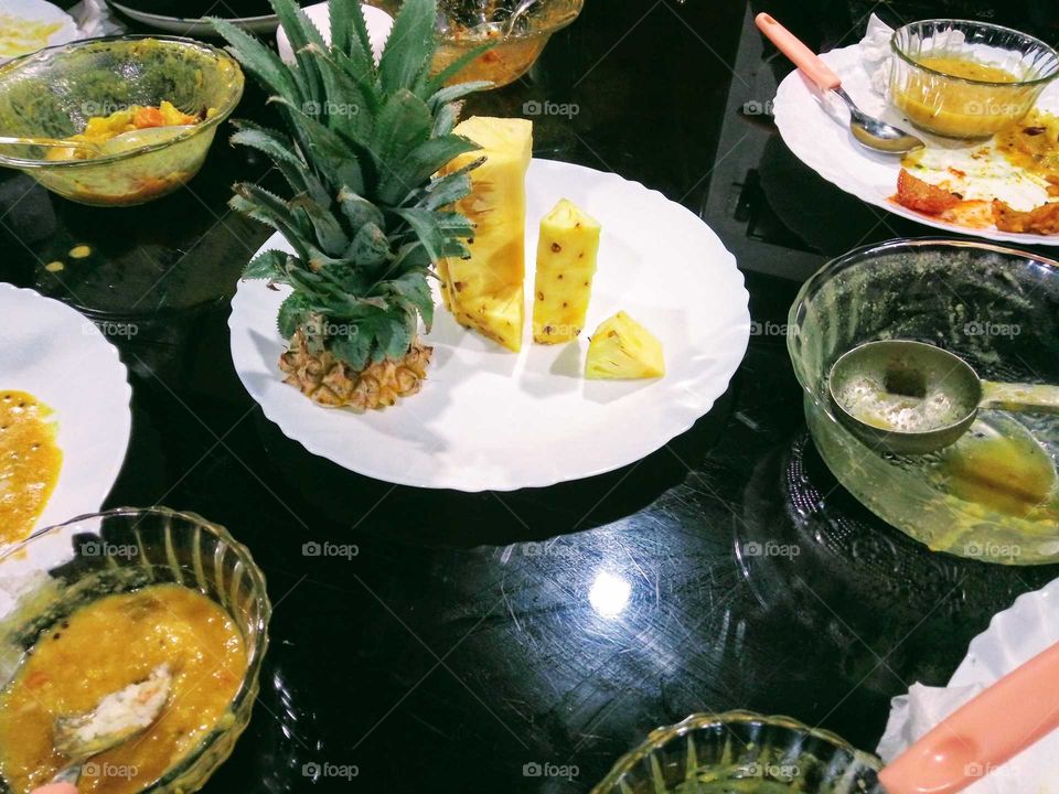 pineapple winning food