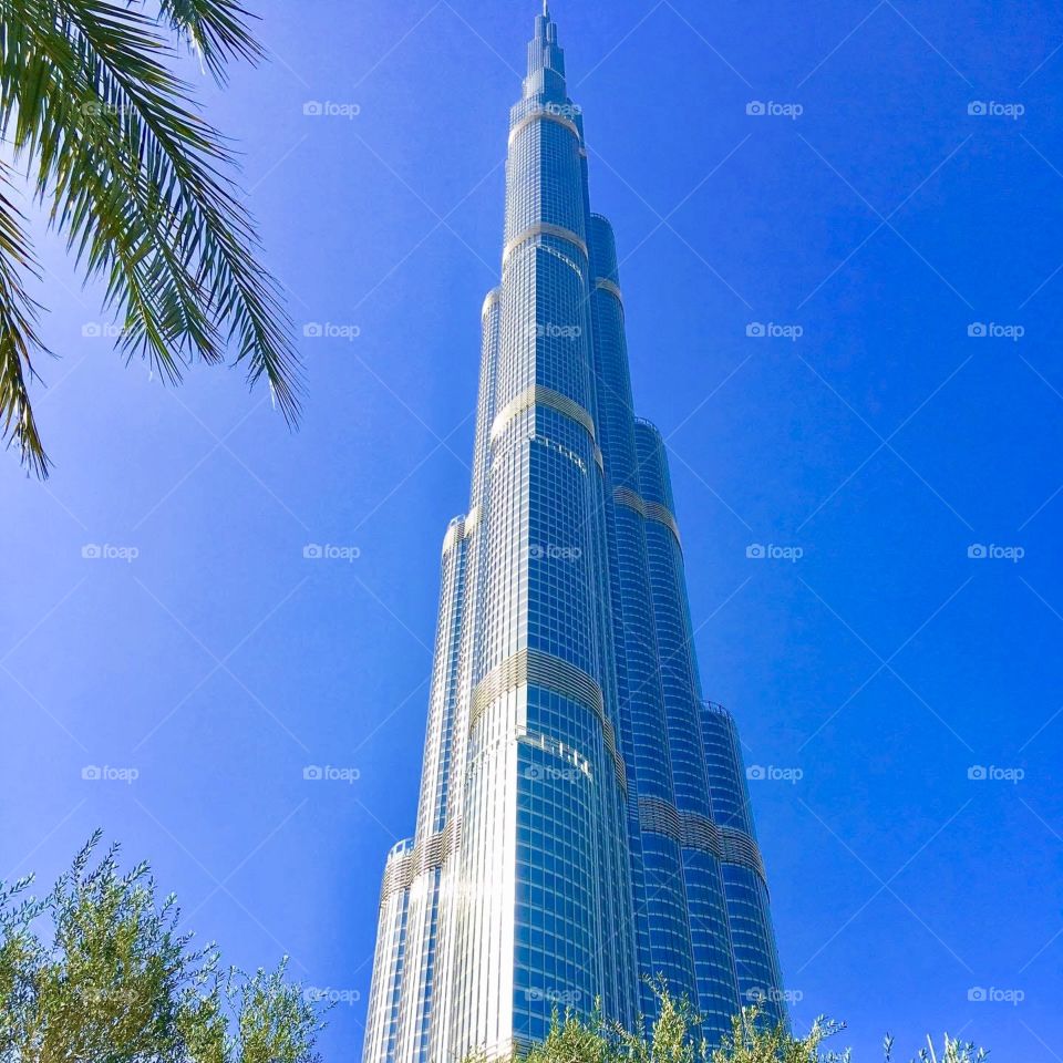 Blue sky and worlds tallest building burj khalifa Dubai, attractive photo with beautiful blue sky