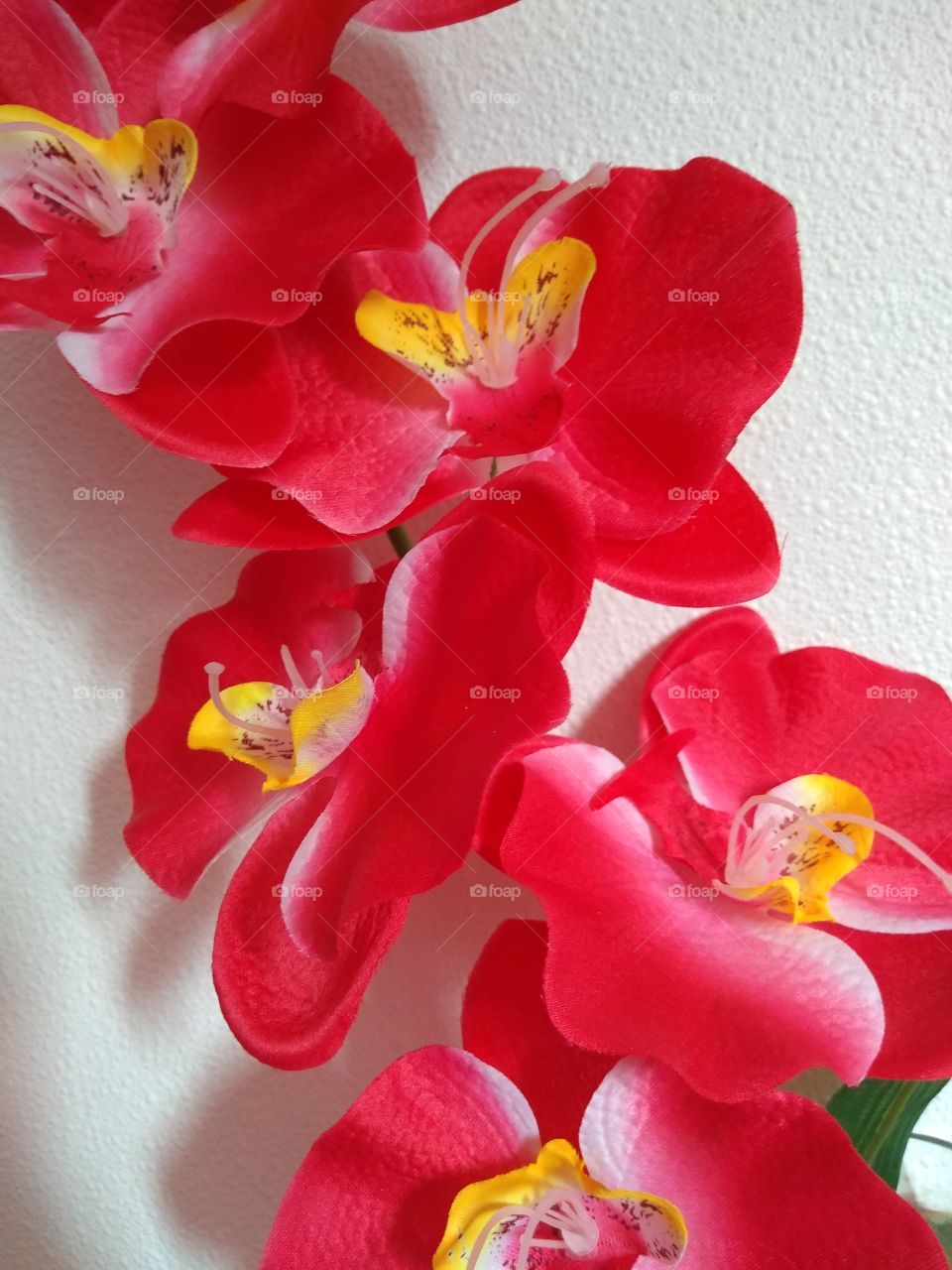 flores artificiales para decorar.