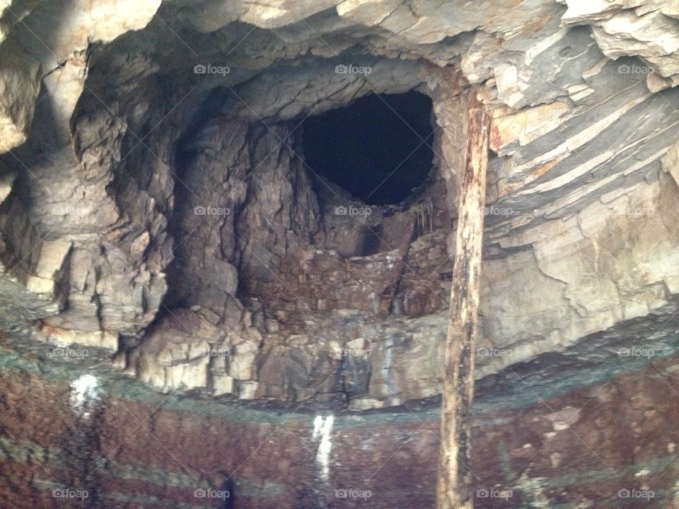 The Caves of the Lower Niagara