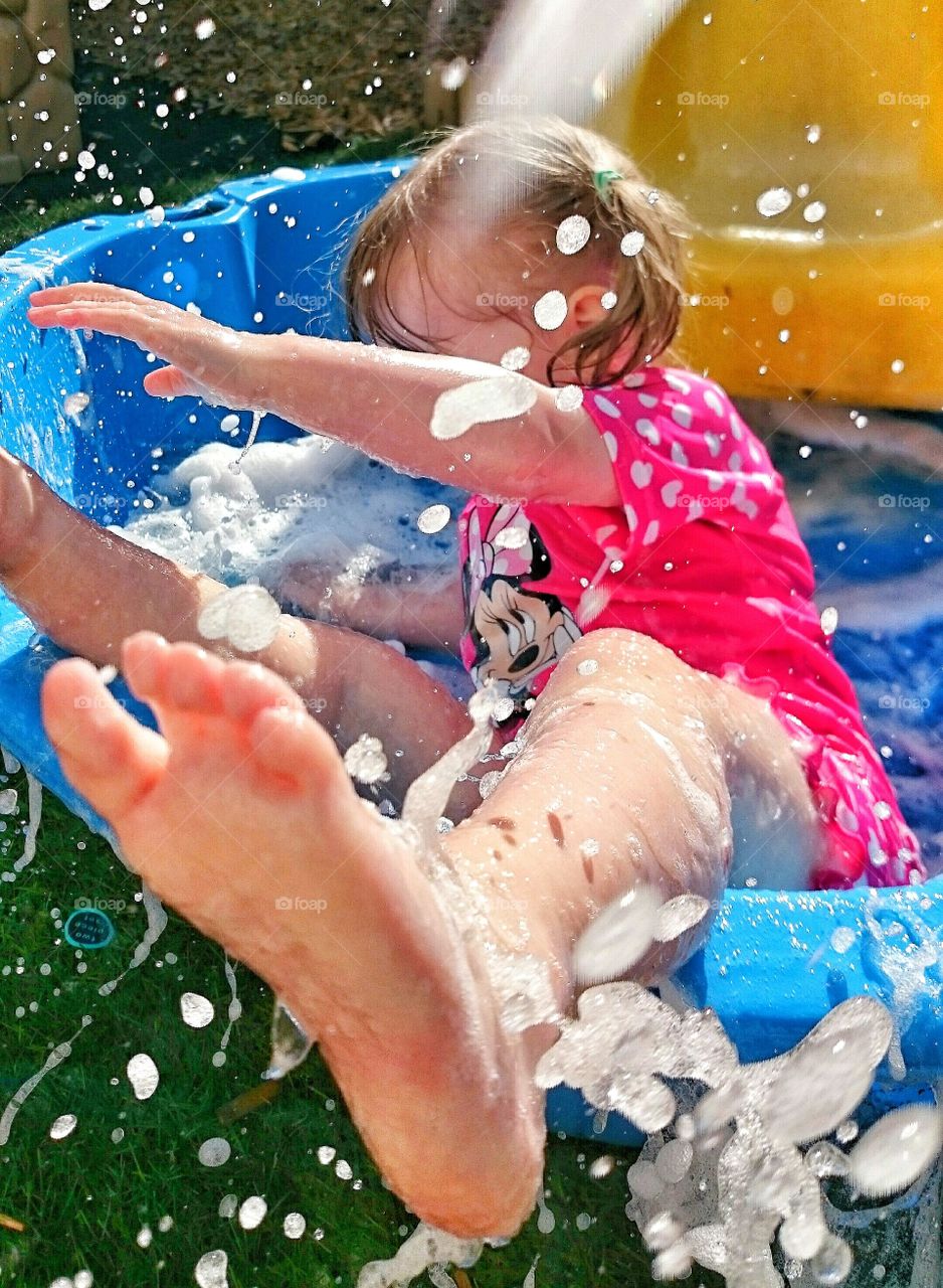 the big splash . having fun in the sun