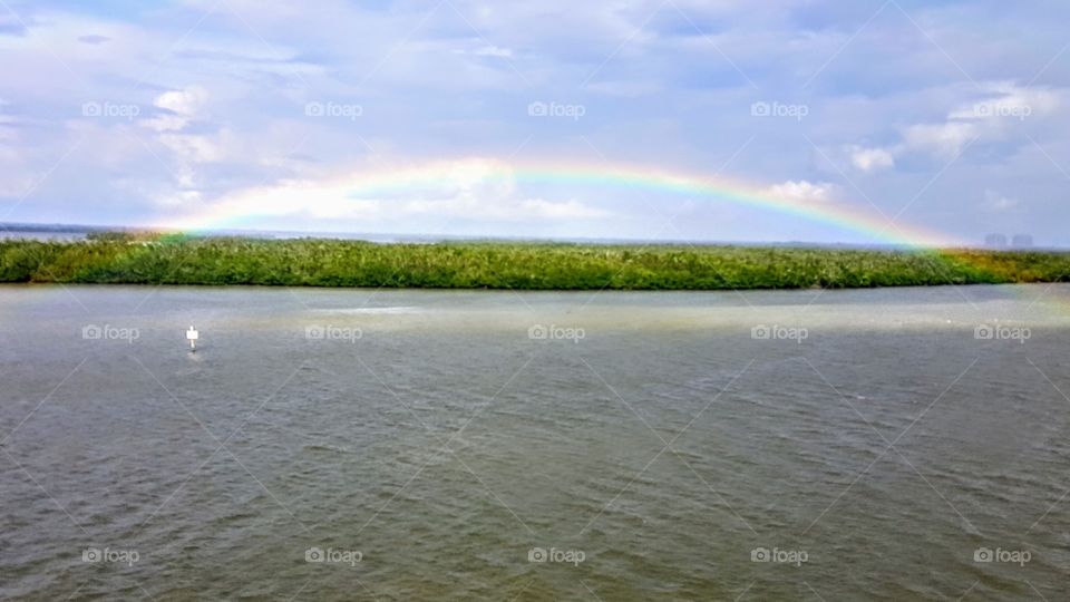 Rainbow on the Horiszon