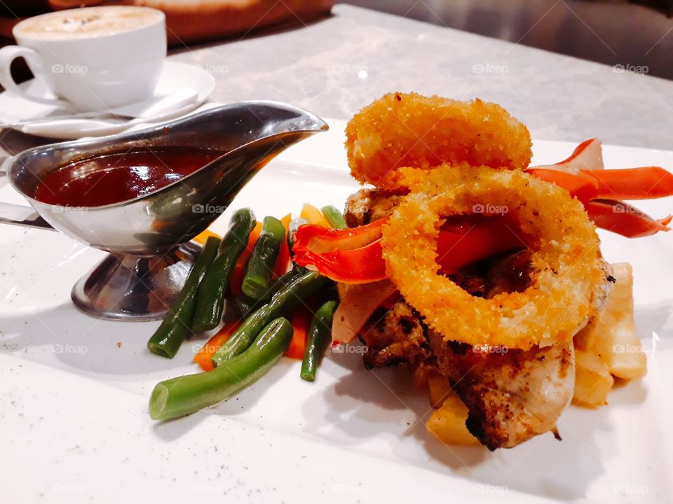 CHICKEN STEAK WITH ONION RING
