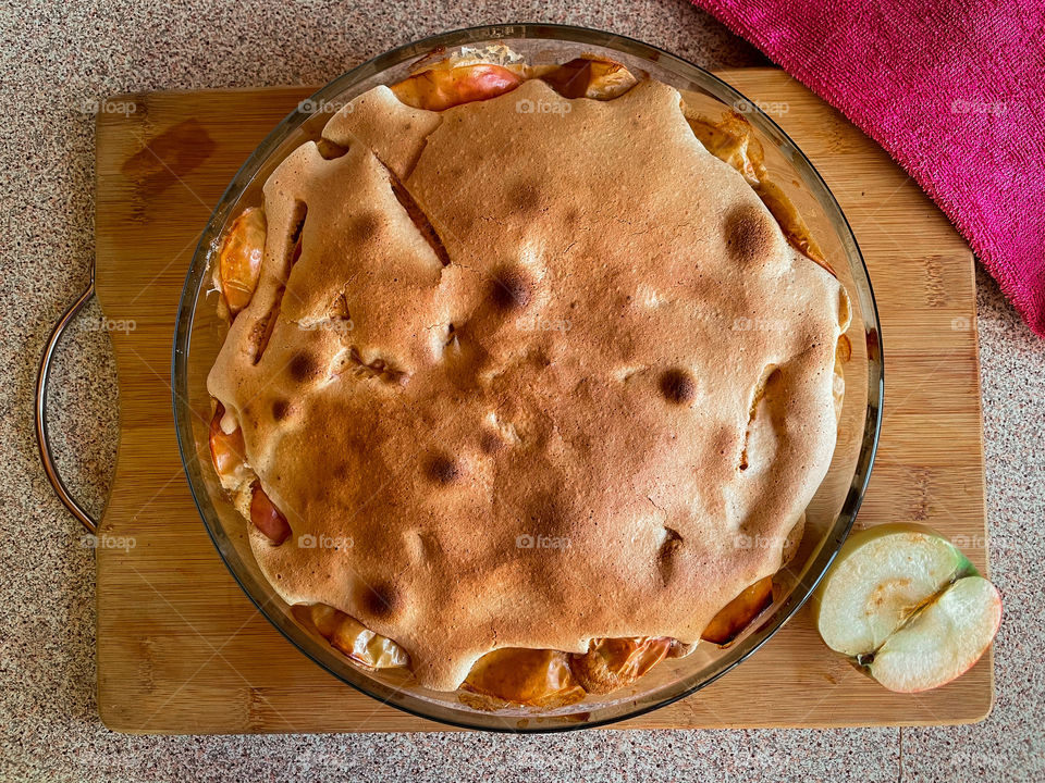 Charlotte apple cake