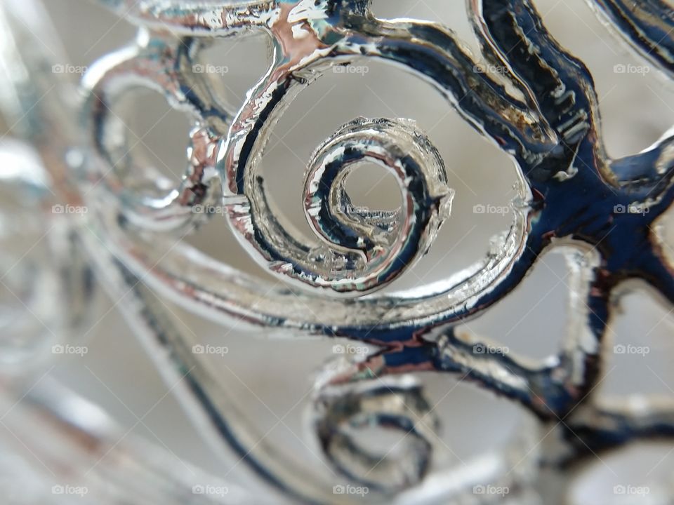 Art Silver Shine. Swirls in shiney metal