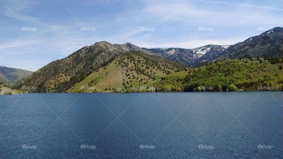 Mountain range at porcupine reservoir, utah