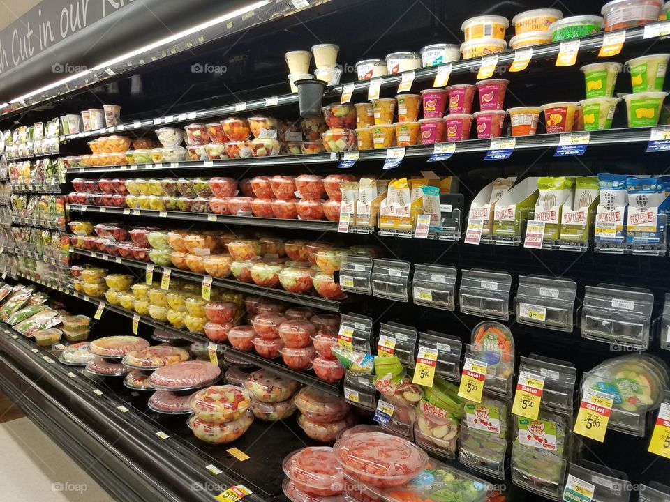 packaged fruit aisle
