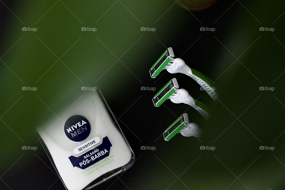 shaving items