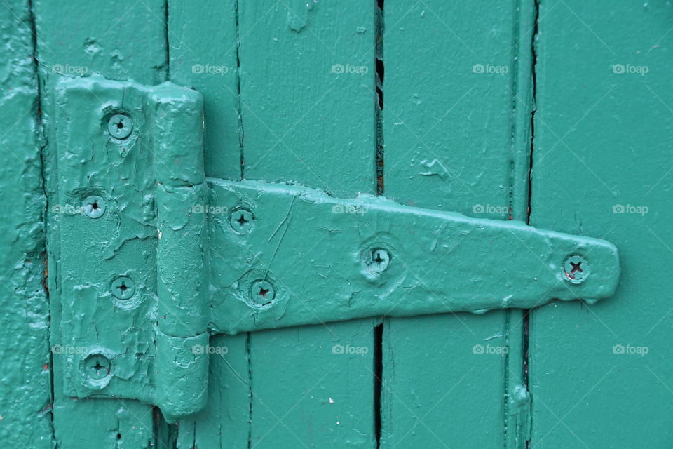 green hinged wood