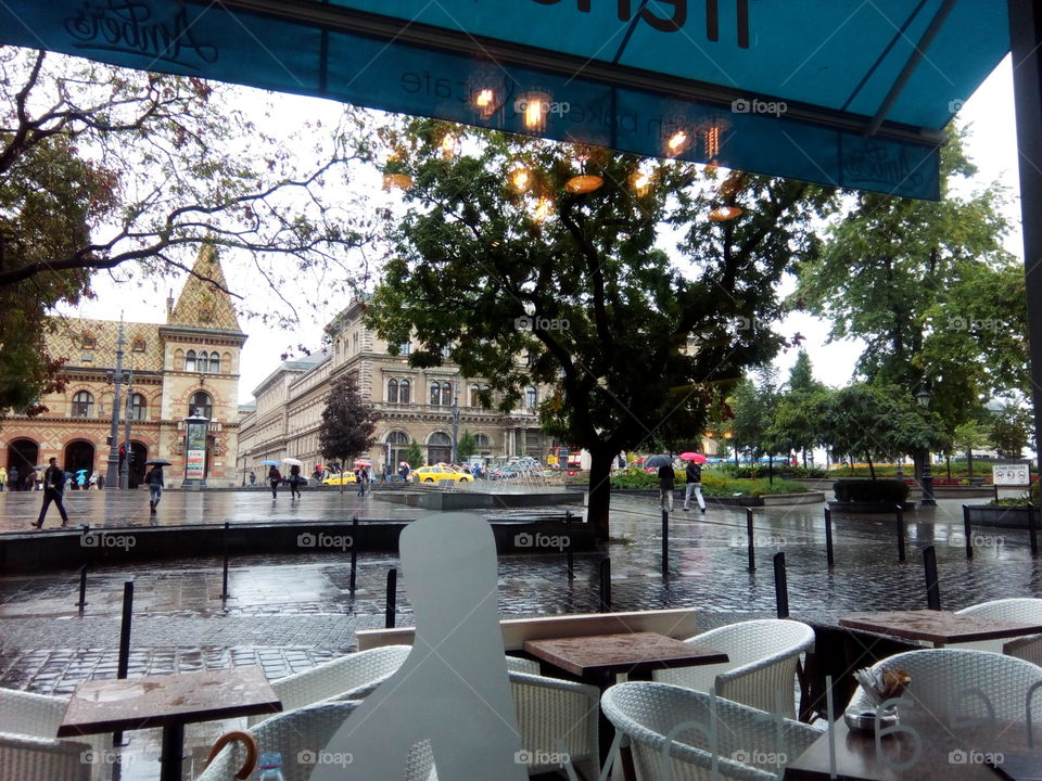 rainny day in Budapest