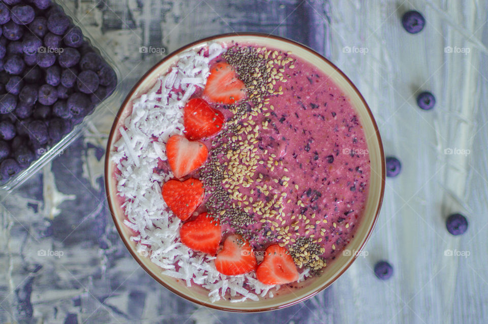 Blueberry smoothie bowl