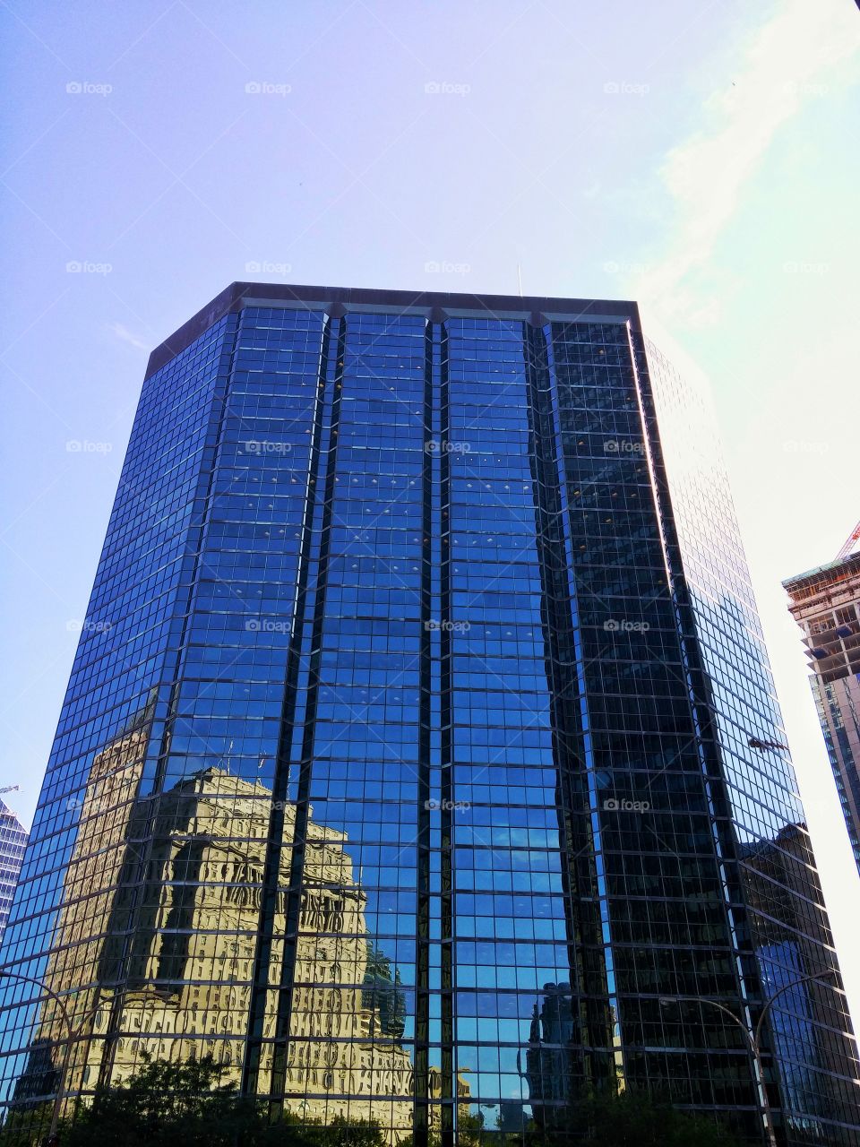 Skyscraper reflects old chur