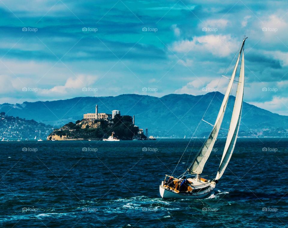Sailing . Sailing in San Francisco 