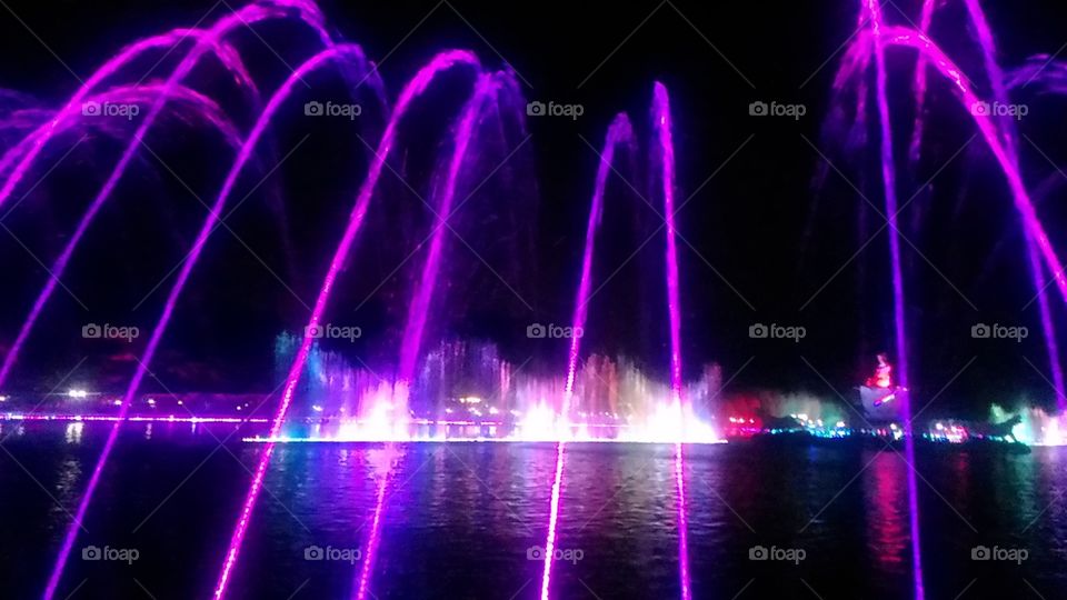 Great view of the fountain at night