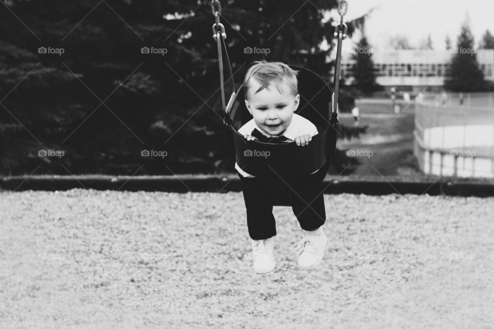 Swinging till the sun goes down 