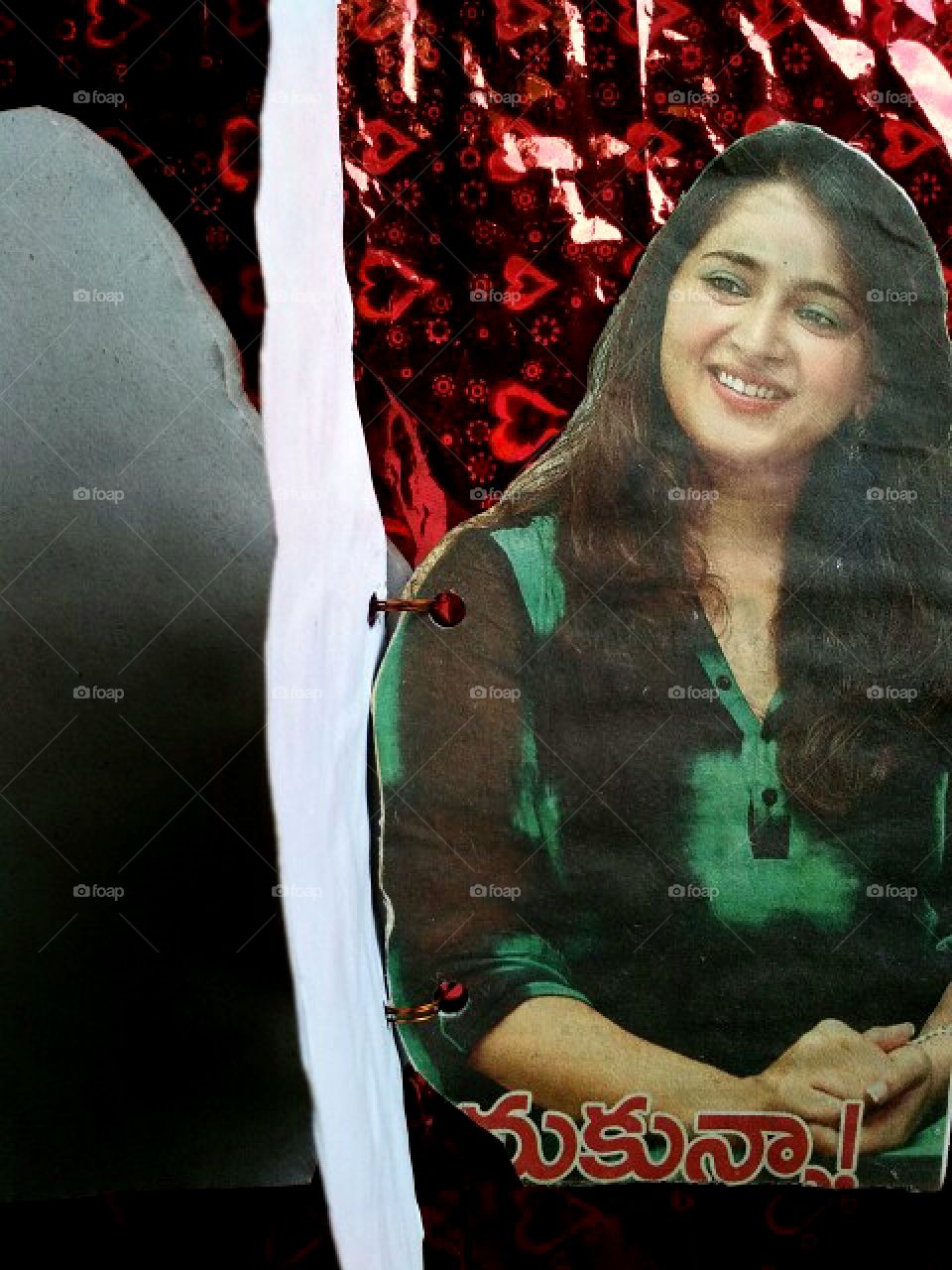 the face book of INDIAN actress ANUSKA. 
    it's the first book entire the worldwide on her and no one like this in the world till now.