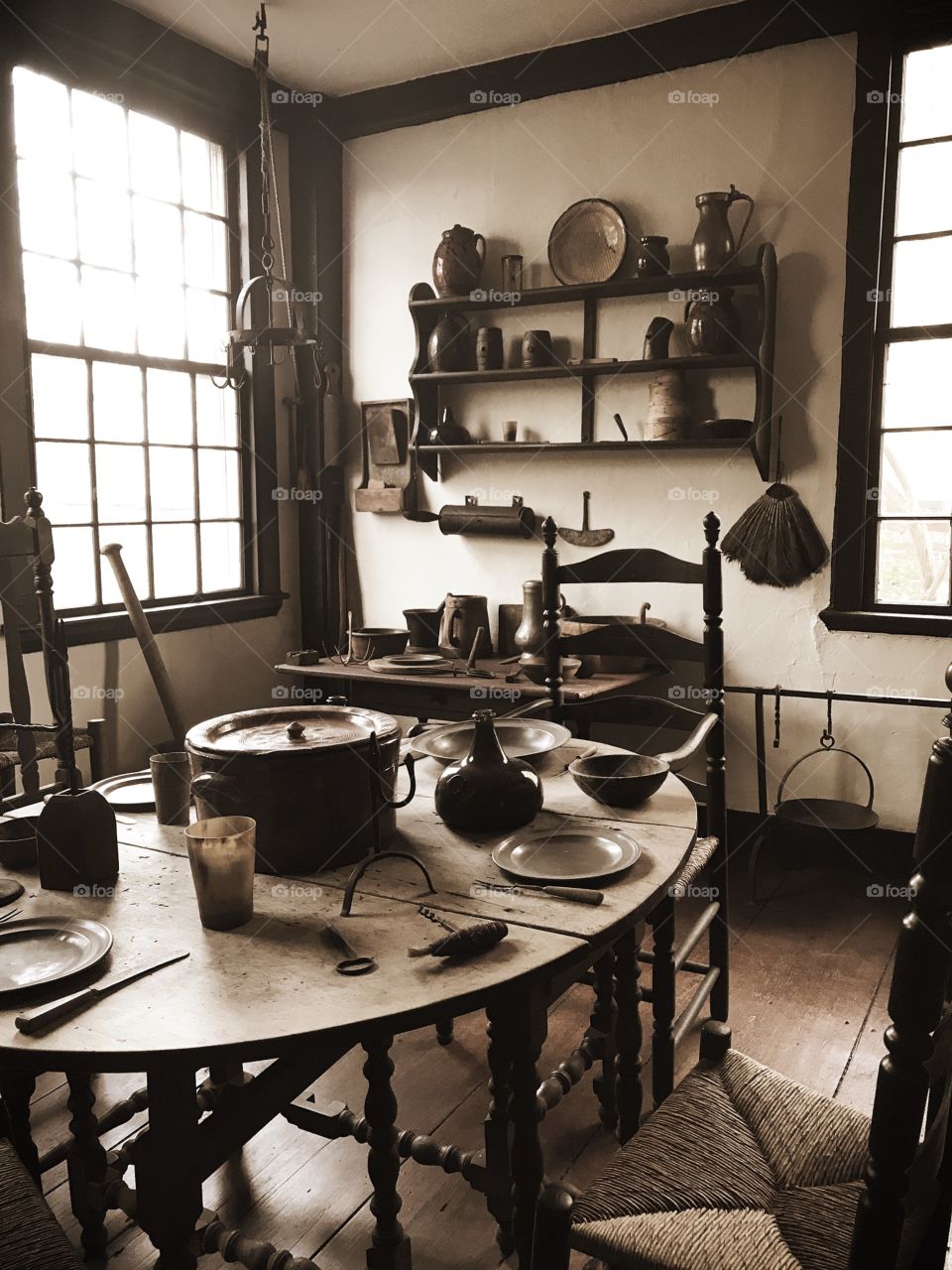 Table setting antique 1600