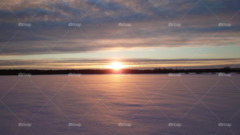 Gold hour☀️ Pink sunset winter☀️