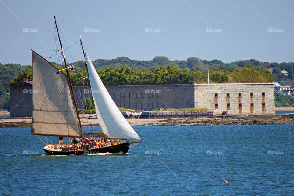 Schooner Bagheera passing Fort Gorges