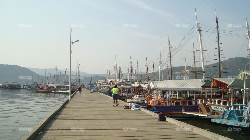 pier centro histórico de Paraty.
