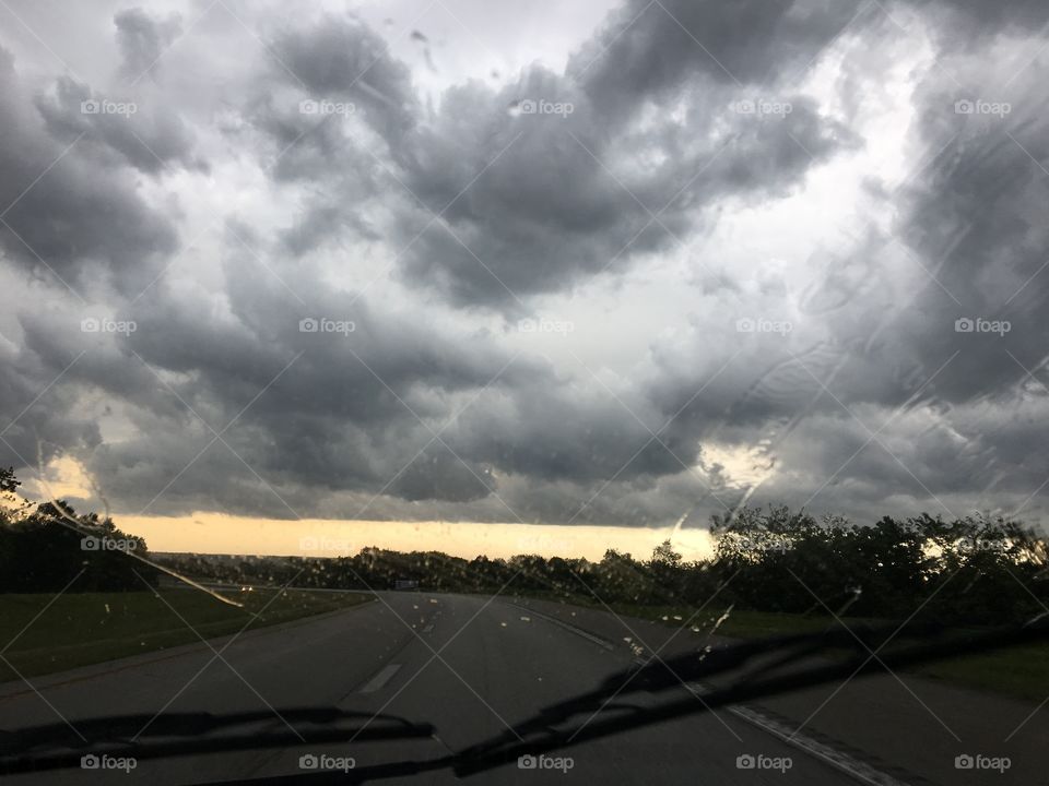 Stormy Traveling 