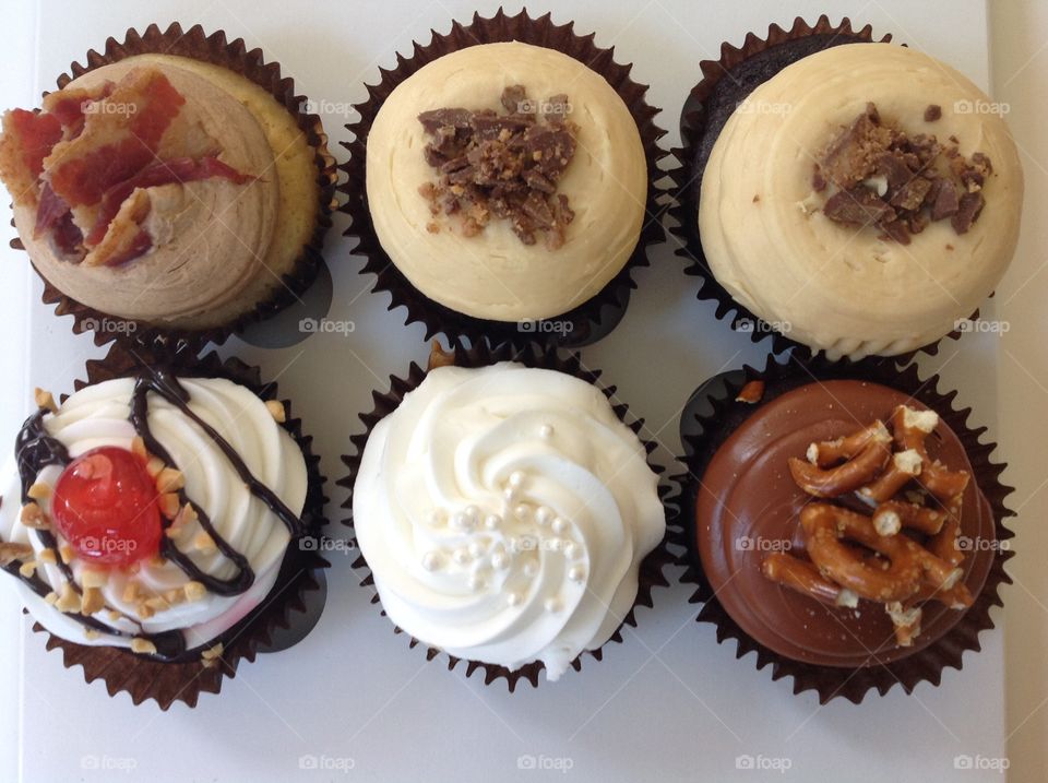 Omg cupcakes. Smallcakes in Durham, NC, offer a variety of flavors of treats