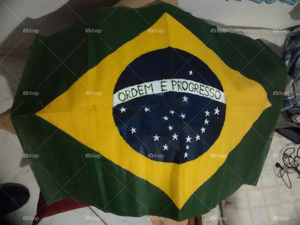 bandeira brasileira feita a mão