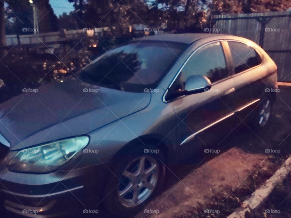 Автомобиль