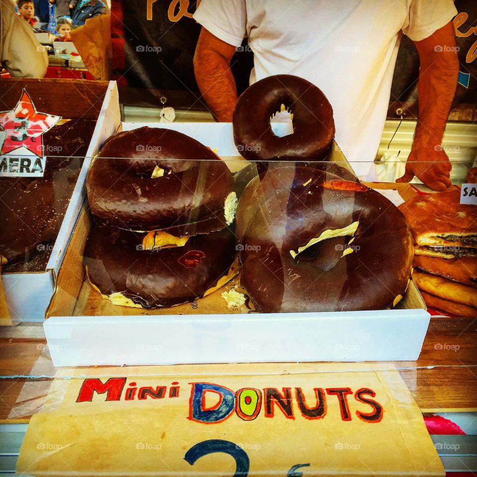 So-called 'mini' (read: mega) donuts Gallego-style