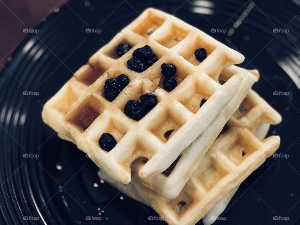 Blubbery Waffles with syrup 