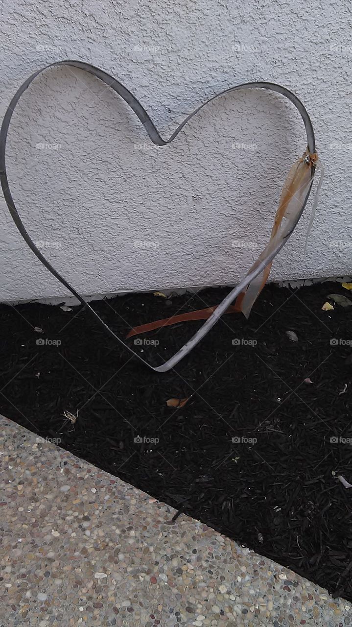 Metal Art sculpture. Working in the backyard