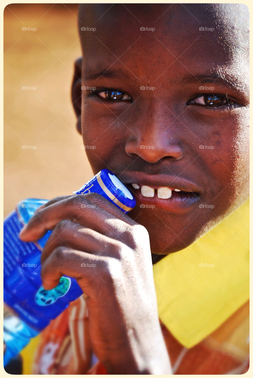 Man with waterbottle