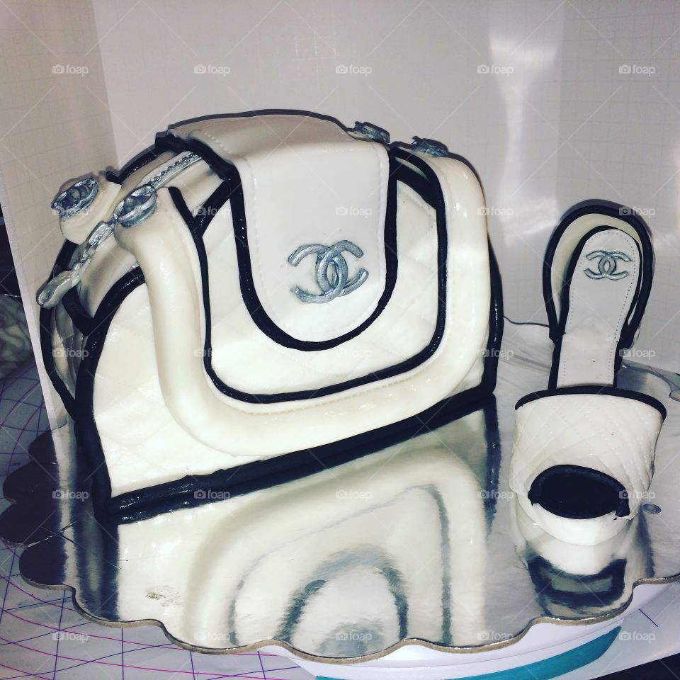 Chanel Purse and shoe cake 