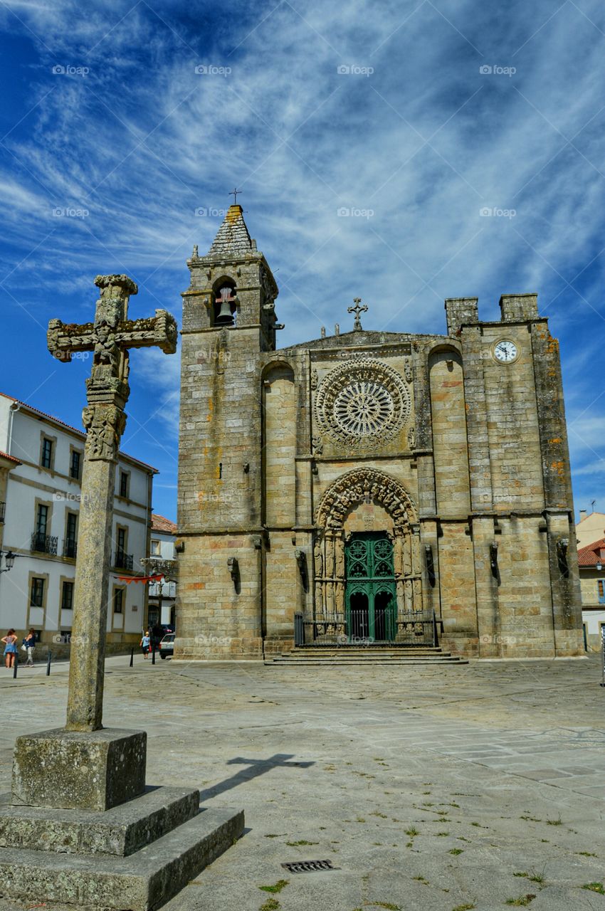 Church of San Martiño. Church of San Martiño (St Martin) and stone cross. Noia, Galicia, Spain.