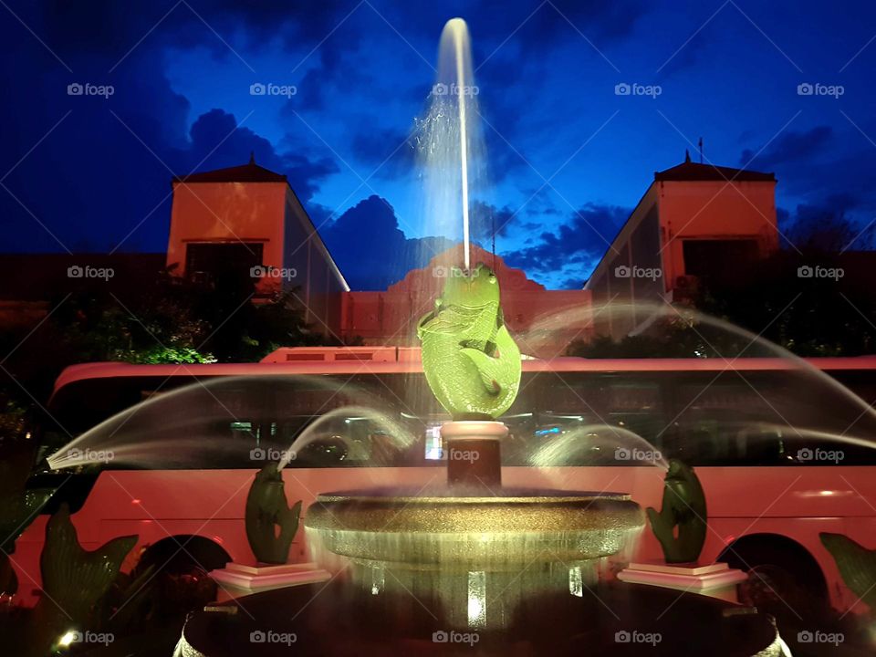 water light fountain