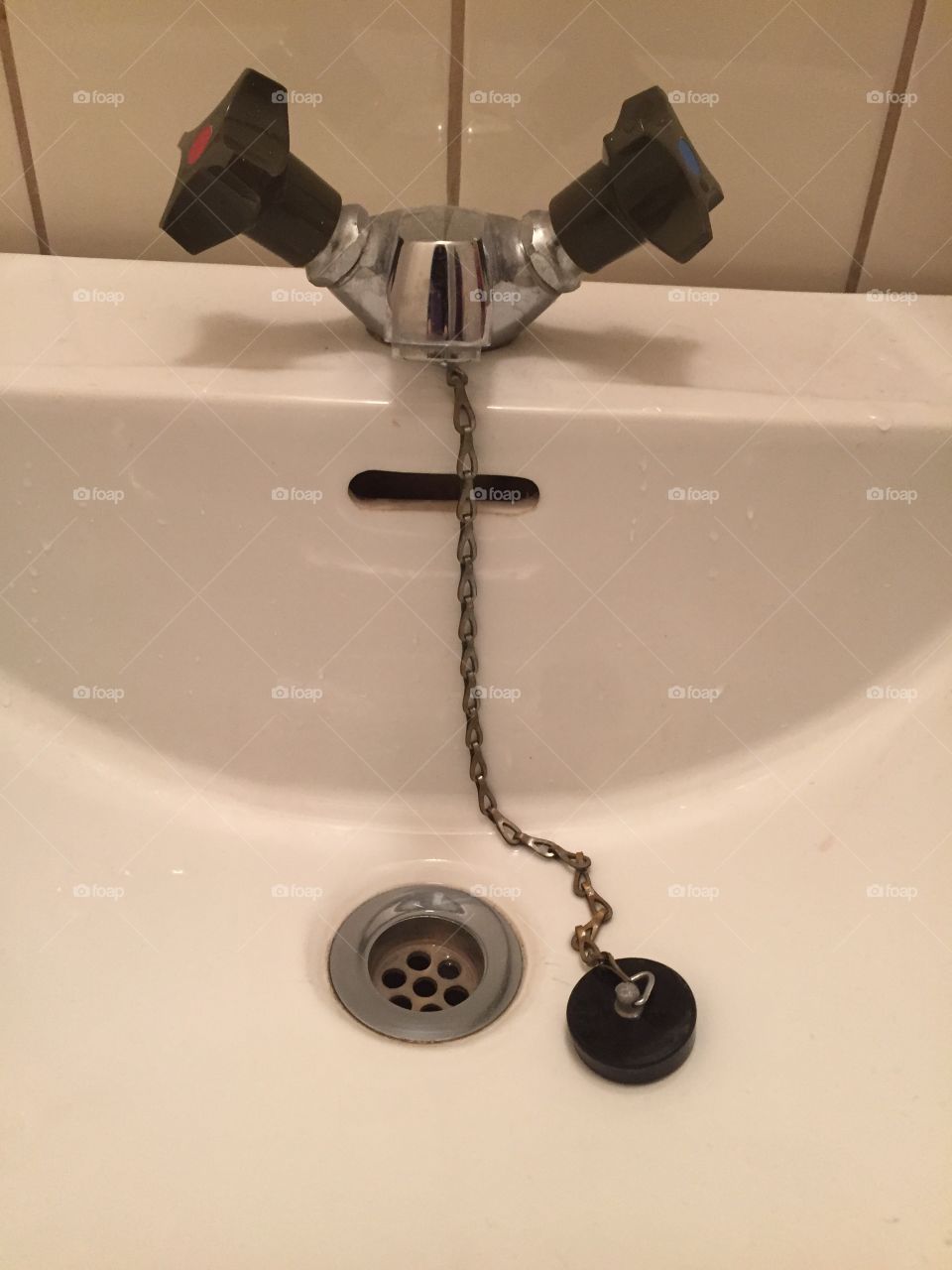 Water faucet 