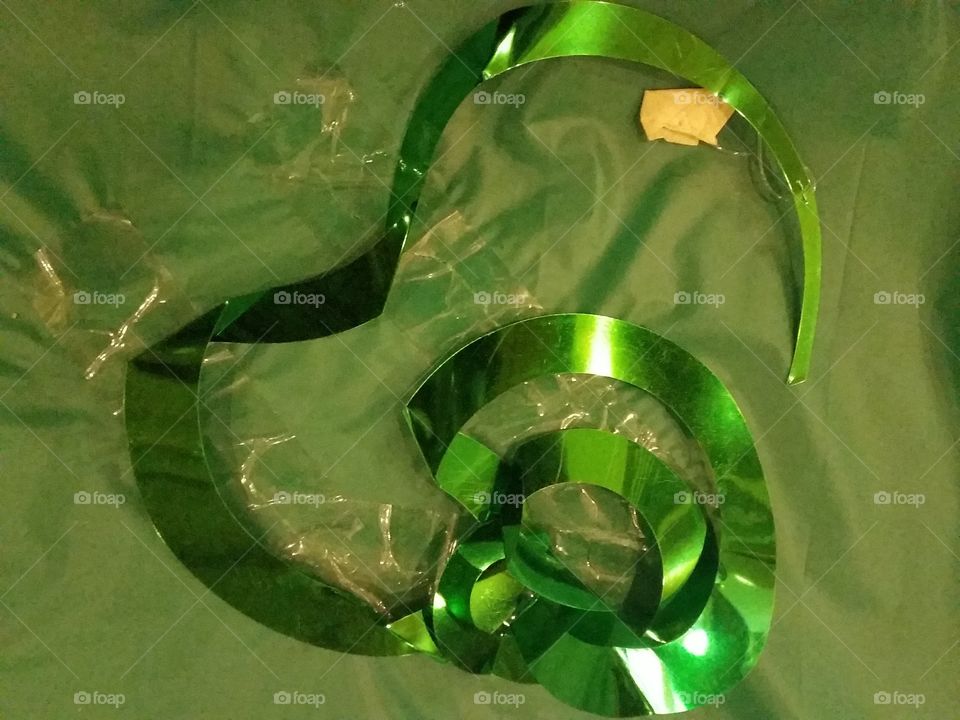 green ribbon