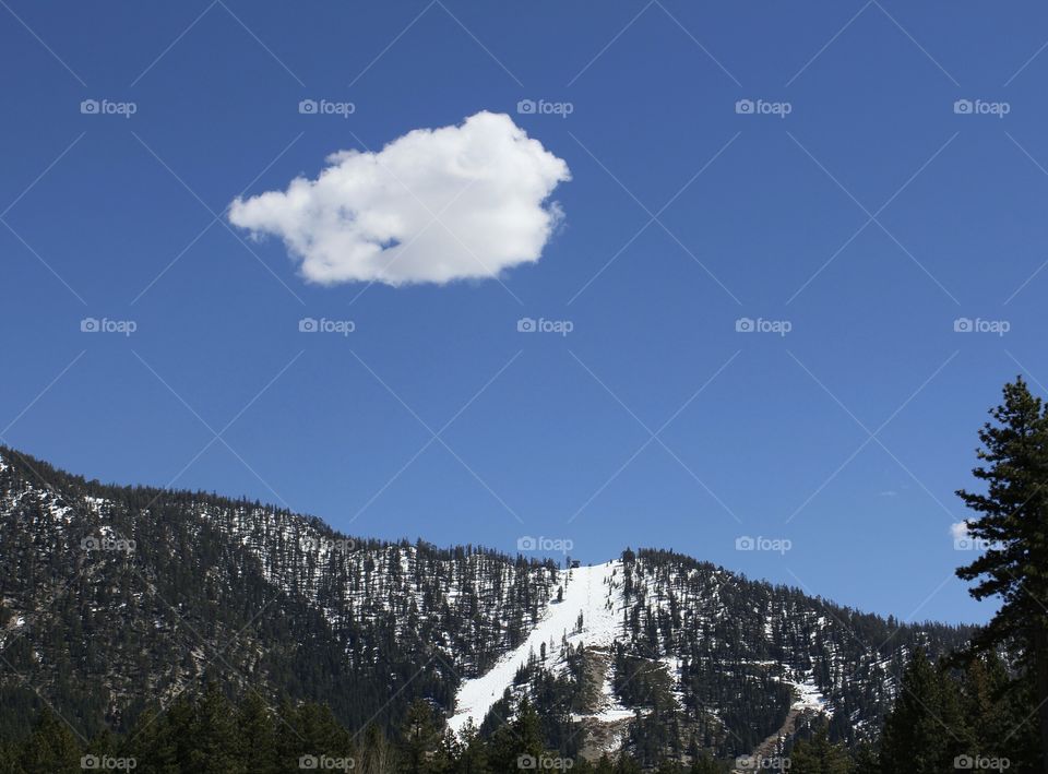 a beautiful day at a Lake Tahoe ski resort