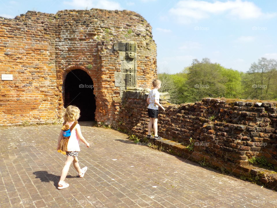 Adventure in Kirby Muxloe castle 🇬🇧