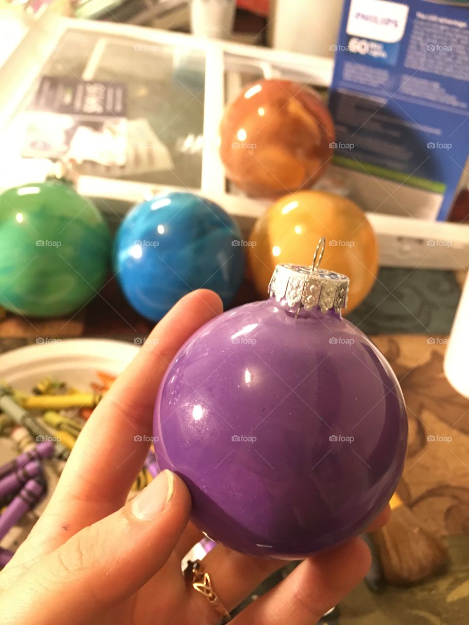 Making Christmas with crayons