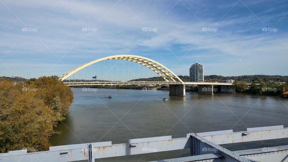 bridge over the river in Cincinnati Ohio